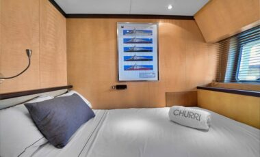 94′ Leopard Yacht