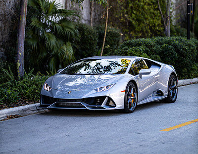 Lamborghini Huracan EVO Silver on Gray
