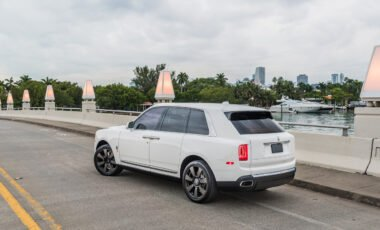 Rolls Royce Cullinan White on Orange.