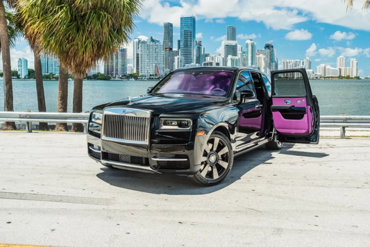 Rolls Royce Cullinan Black on Purple