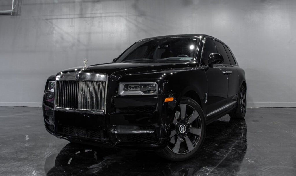 Rolls Royce Cullinan Black on Yellow