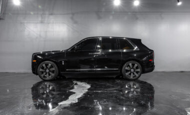 Rolls Royce Cullinan Black on Yellow