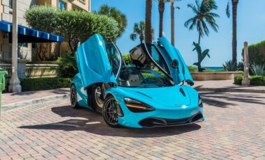 Mclaren 720s Orange on Black