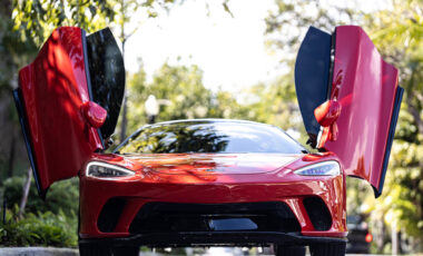 McLaren GT Red on Peanut Butter