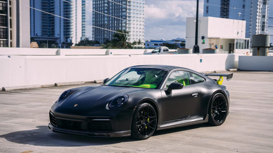Porsche 911 Carrera S Black on Green