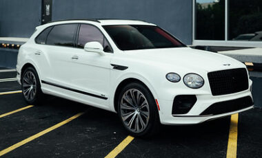Bentley Bentayga Azure White on Red