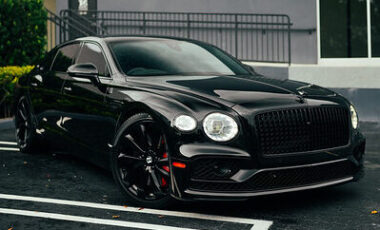 Bentley Spur Black on Black