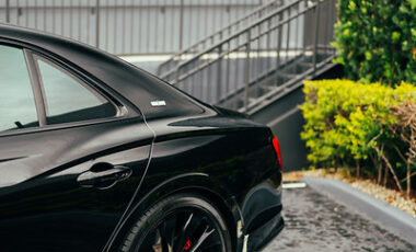 Bentley Spur Black on Black