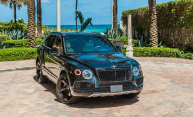 Bentley Bentayga Black on Black