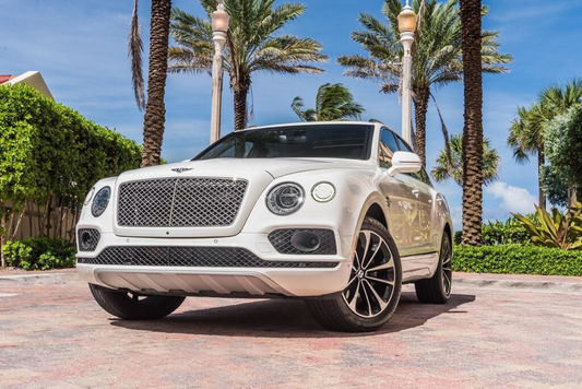 Bentley Bentayga White on Black