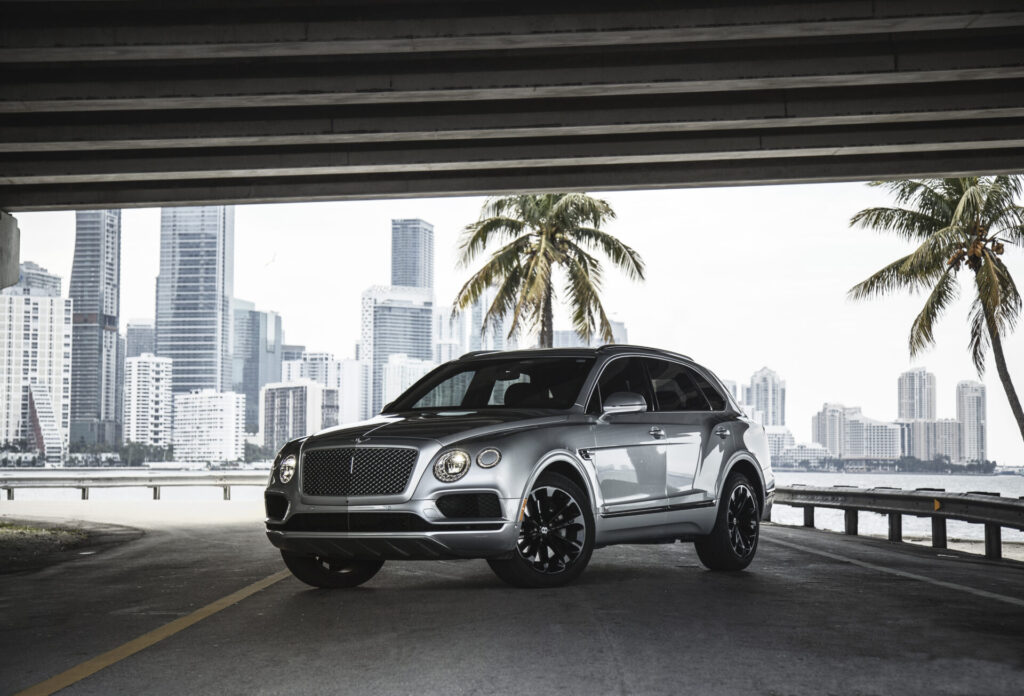 Bentley Bentayga Silver on Black