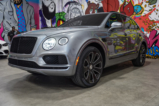 Bentley Bentayga Silver on Black & Blue