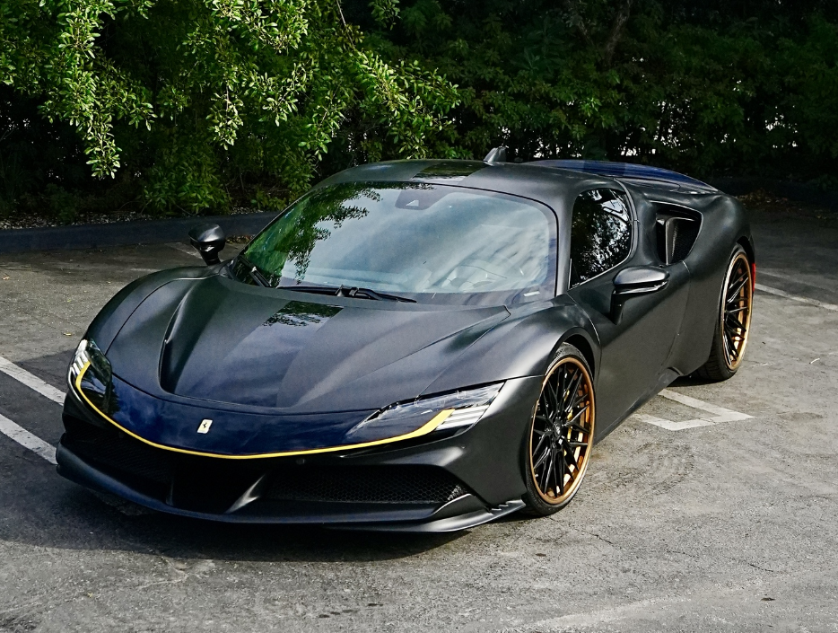 Ferrari SF-90 Stradale Black on Peanut Butter