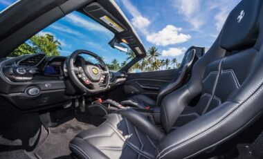 Ferrari 488 Spyder White on Black