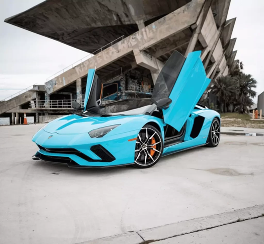 Lamborghini Aventador S Roadster Miami Blue on Black