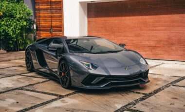 Lamborghini Aventador S Gray on Black