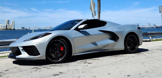 Chevrolet Corvette C8 Gray on Black